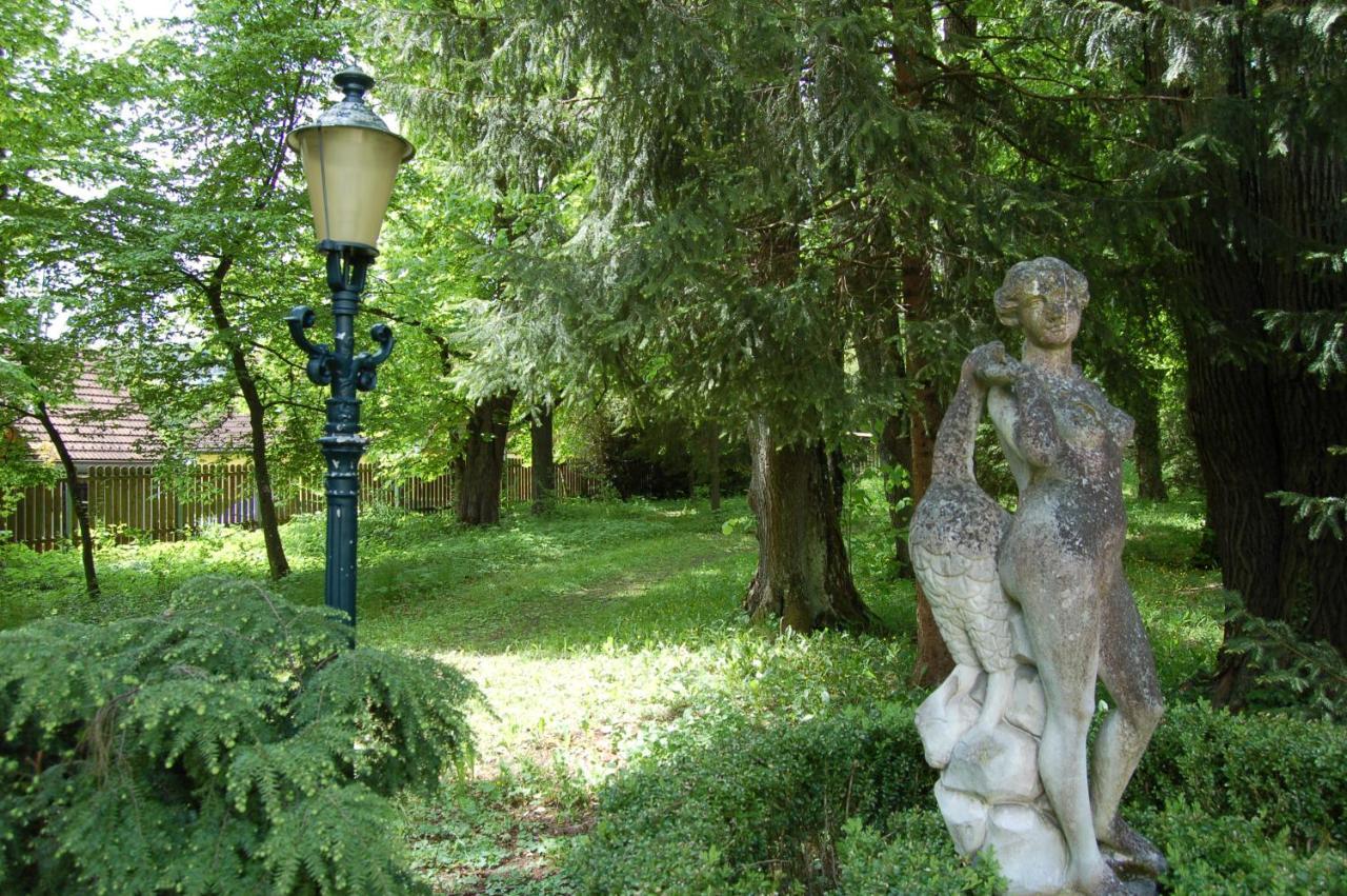 Gloegglhof Bed & Breakfast Trofaiach Exterior photo